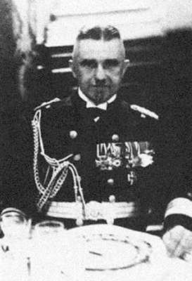 Иллюстрация к книге — Кригсмарине. Военно-морской флот Третьего рейха [i_228.jpg]