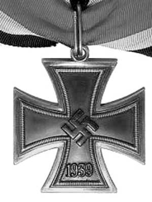 Иллюстрация к книге — Кригсмарине. Военно-морской флот Третьего рейха [i_247.jpg]