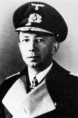 Иллюстрация к книге — Кригсмарине. Военно-морской флот Третьего рейха [i_258.jpg]