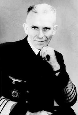 Иллюстрация к книге — Кригсмарине. Военно-морской флот Третьего рейха [i_298.jpg]