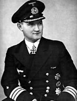 Иллюстрация к книге — Кригсмарине. Военно-морской флот Третьего рейха [i_304.jpg]