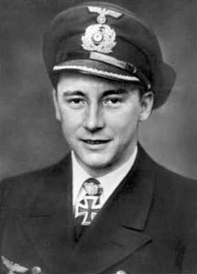 Иллюстрация к книге — Кригсмарине. Военно-морской флот Третьего рейха [i_336.jpg]