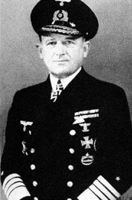 Иллюстрация к книге — Кригсмарине. Военно-морской флот Третьего рейха [i_339.jpg]