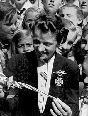 Иллюстрация к книге — Железный крест. Самая известная военная награда Второй мировой войны [i_032.jpg]