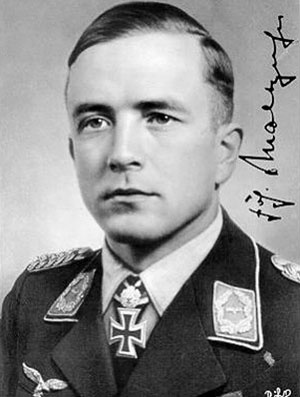 Иллюстрация к книге — Железный крест. Самая известная военная награда Второй мировой войны [i_093.jpg]