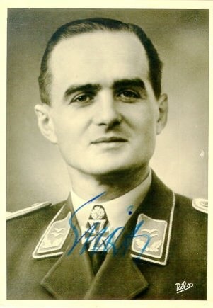 Иллюстрация к книге — Железный крест. Самая известная военная награда Второй мировой войны [i_128.jpg]