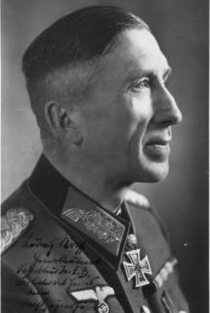 Иллюстрация к книге — Железный крест. Самая известная военная награда Второй мировой войны [i_134.jpg]