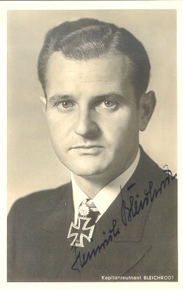 Иллюстрация к книге — Железный крест. Самая известная военная награда Второй мировой войны [i_151.jpg]