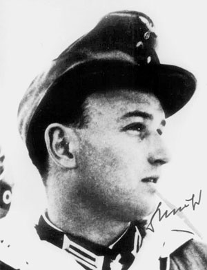 Иллюстрация к книге — Железный крест. Самая известная военная награда Второй мировой войны [i_318.jpg]