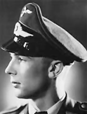 Иллюстрация к книге — Железный крест. Самая известная военная награда Второй мировой войны [i_395.jpg]