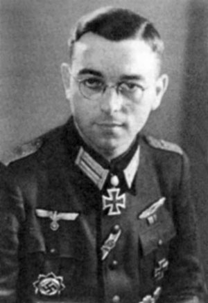 Иллюстрация к книге — Железный крест. Самая известная военная награда Второй мировой войны [i_418.jpg]