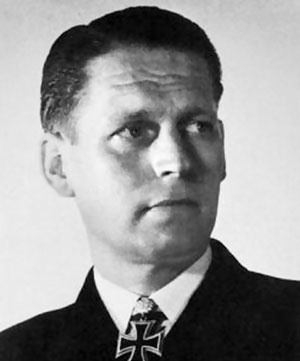 Иллюстрация к книге — Железный крест. Самая известная военная награда Второй мировой войны [i_422.jpg]