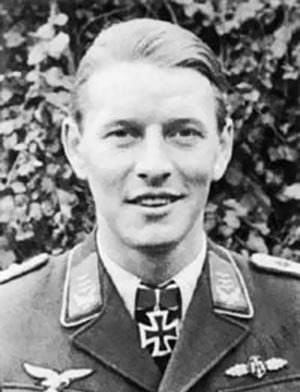 Иллюстрация к книге — Железный крест. Самая известная военная награда Второй мировой войны [i_715.jpg]