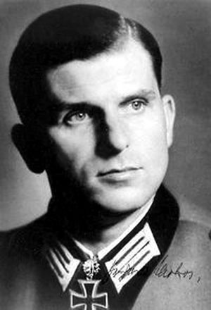 Иллюстрация к книге — Железный крест. Самая известная военная награда Второй мировой войны [i_730.jpg]