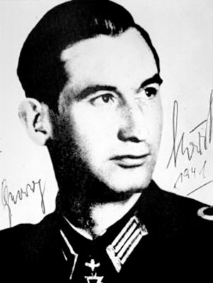 Иллюстрация к книге — Железный крест. Самая известная военная награда Второй мировой войны [i_747.jpg]