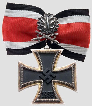 Иллюстрация к книге — Железный крест. Самая известная военная награда Второй мировой войны [i_750.jpg]