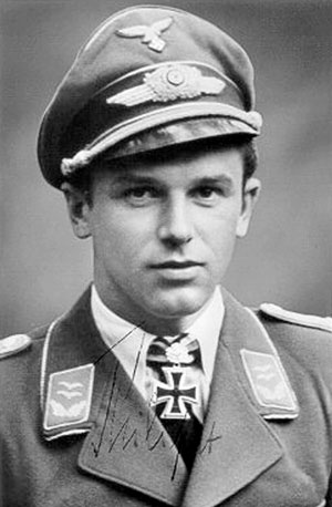 Иллюстрация к книге — Железный крест. Самая известная военная награда Второй мировой войны [i_758.jpg]