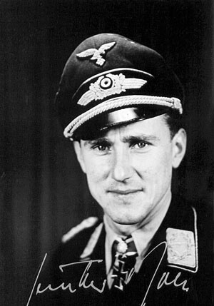 Иллюстрация к книге — Железный крест. Самая известная военная награда Второй мировой войны [i_773.jpg]