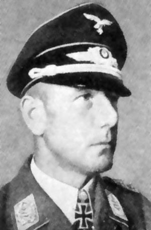 Иллюстрация к книге — Железный крест. Самая известная военная награда Второй мировой войны [i_799.jpg]