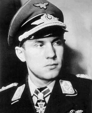 Иллюстрация к книге — Железный крест. Самая известная военная награда Второй мировой войны [i_817.jpg]