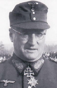 Иллюстрация к книге — Железный крест. Самая известная военная награда Второй мировой войны [i_920.jpg]