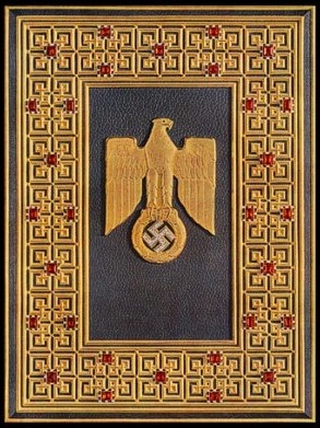 Иллюстрация к книге — Железный крест. Самая известная военная награда Второй мировой войны [i_930.jpg]