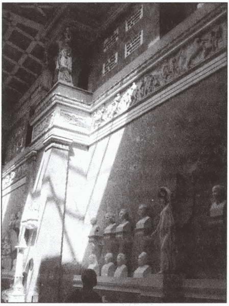 Иллюстрация к книге — Замки баварского короля [i_018.jpg]