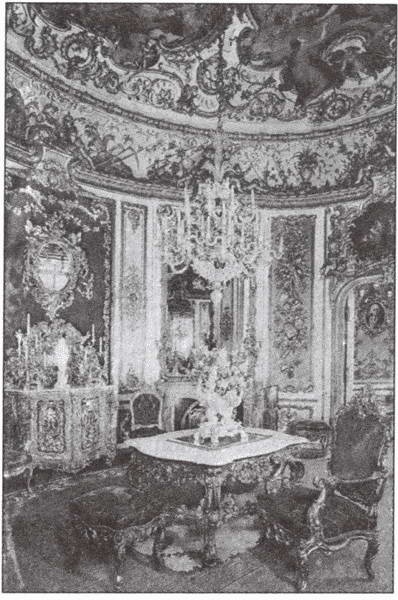 Иллюстрация к книге — Замки баварского короля [i_082.jpg]