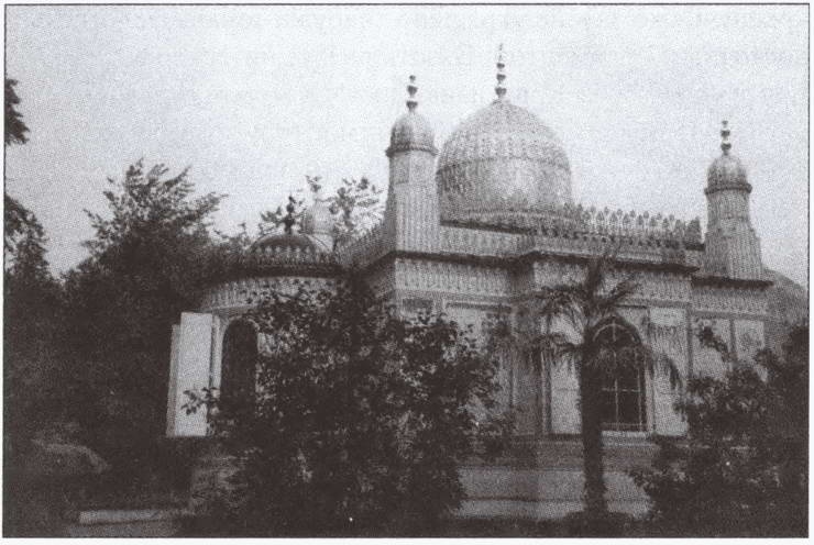 Иллюстрация к книге — Замки баварского короля [i_085.jpg]