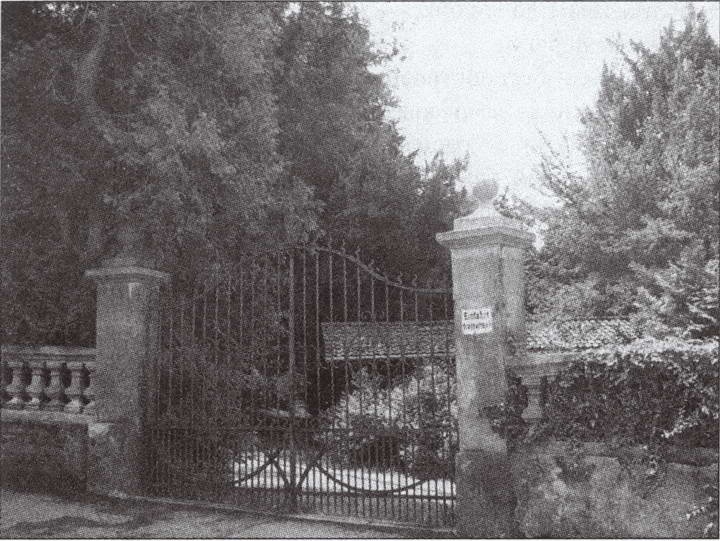 Иллюстрация к книге — Замки баварского короля [i_116.jpg]