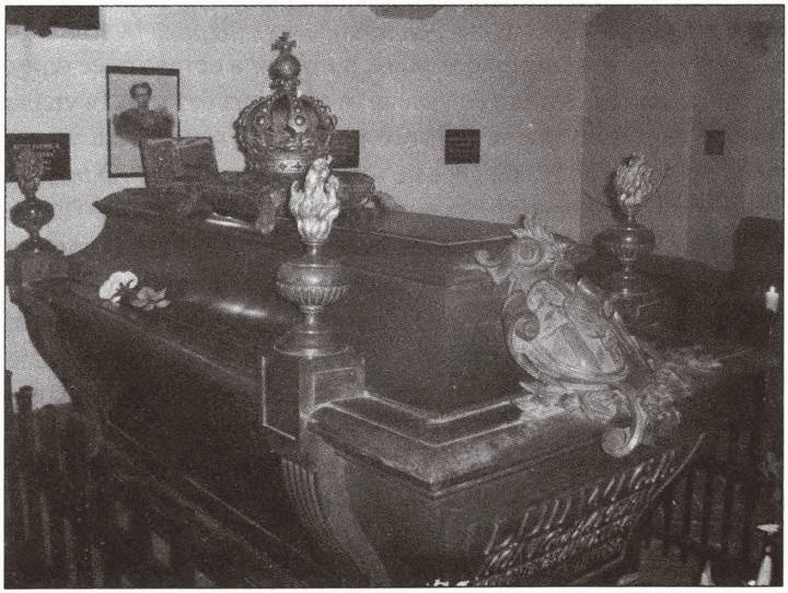 Иллюстрация к книге — Замки баварского короля [i_129.jpg]