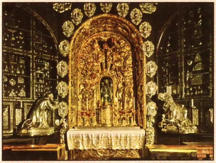 Иллюстрация к книге — Замки баварского короля [i_163.jpg]