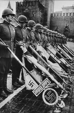 Иллюстрация к книге — Третий рейх под знаменем оккультизма [i_030.jpg]