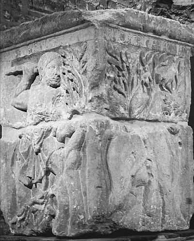 Иллюстрация к книге — Всеобщая история религий мира [_274.jpg]