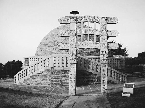 Иллюстрация к книге — Всеобщая история религий мира [_330.jpg]