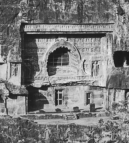 Иллюстрация к книге — Всеобщая история религий мира [_371.jpg]