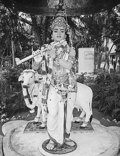 Иллюстрация к книге — Всеобщая история религий мира [_416.jpg]