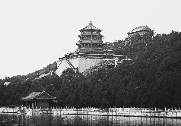 Иллюстрация к книге — Всеобщая история религий мира [_481.jpg]