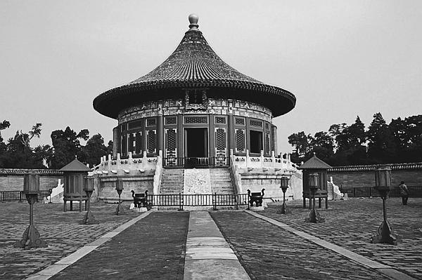 Иллюстрация к книге — Всеобщая история религий мира [_515.jpg]