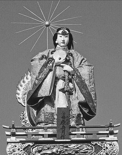 Иллюстрация к книге — Всеобщая история религий мира [_564.jpg]