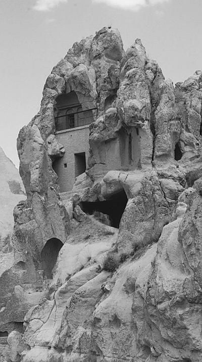 Иллюстрация к книге — Всеобщая история религий мира [_716.jpg]