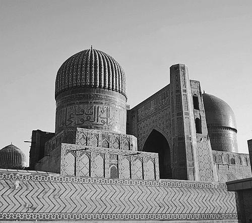 Иллюстрация к книге — Всеобщая история религий мира [_891.jpg]