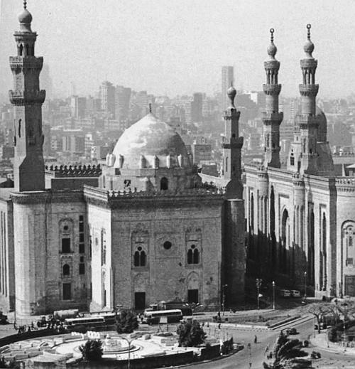 Иллюстрация к книге — Всеобщая история религий мира [_892.jpg]