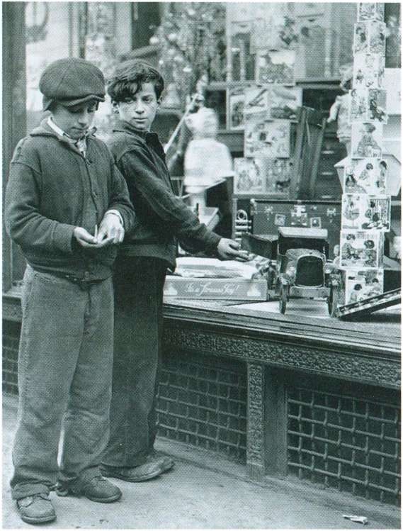 Иллюстрация к книге — Повседневная жизнь Соединенных Штатов в эпоху процветания и &quot;сухого закона&quot; [i_017.jpg]