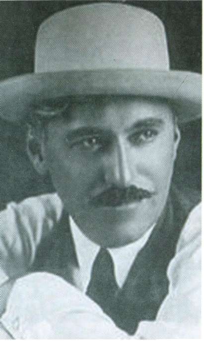 Иллюстрация к книге — Повседневная жизнь Соединенных Штатов в эпоху процветания и "сухого закона" [i_054.jpg]