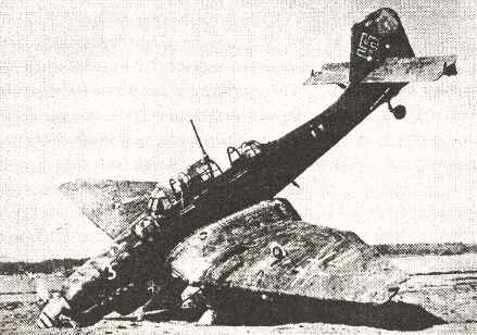 Иллюстрация к книге — "Юнкерс-87". Stuka в бою [i_014.jpg]