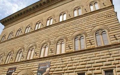 Иллюстрация к книге — Лоренцо Великолепный [palazzo_strozzi2.jpg]