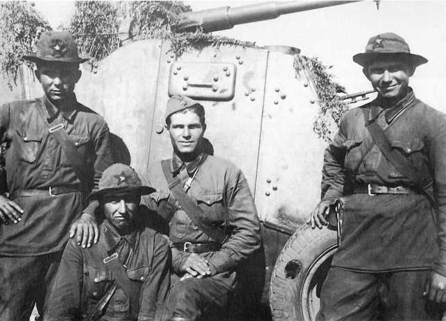 Иллюстрация к книге — Танки на Халхин-Голе. Необъявленная война Сталина [i_043.jpg]