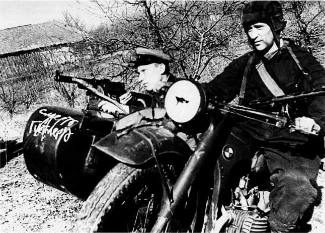 Иллюстрация к книге — Танки в Харьковской катастрофе 1942 года [i_022.jpg]