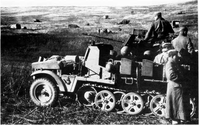 Иллюстрация к книге — Танки в Харьковской катастрофе 1942 года [i_032.jpg]